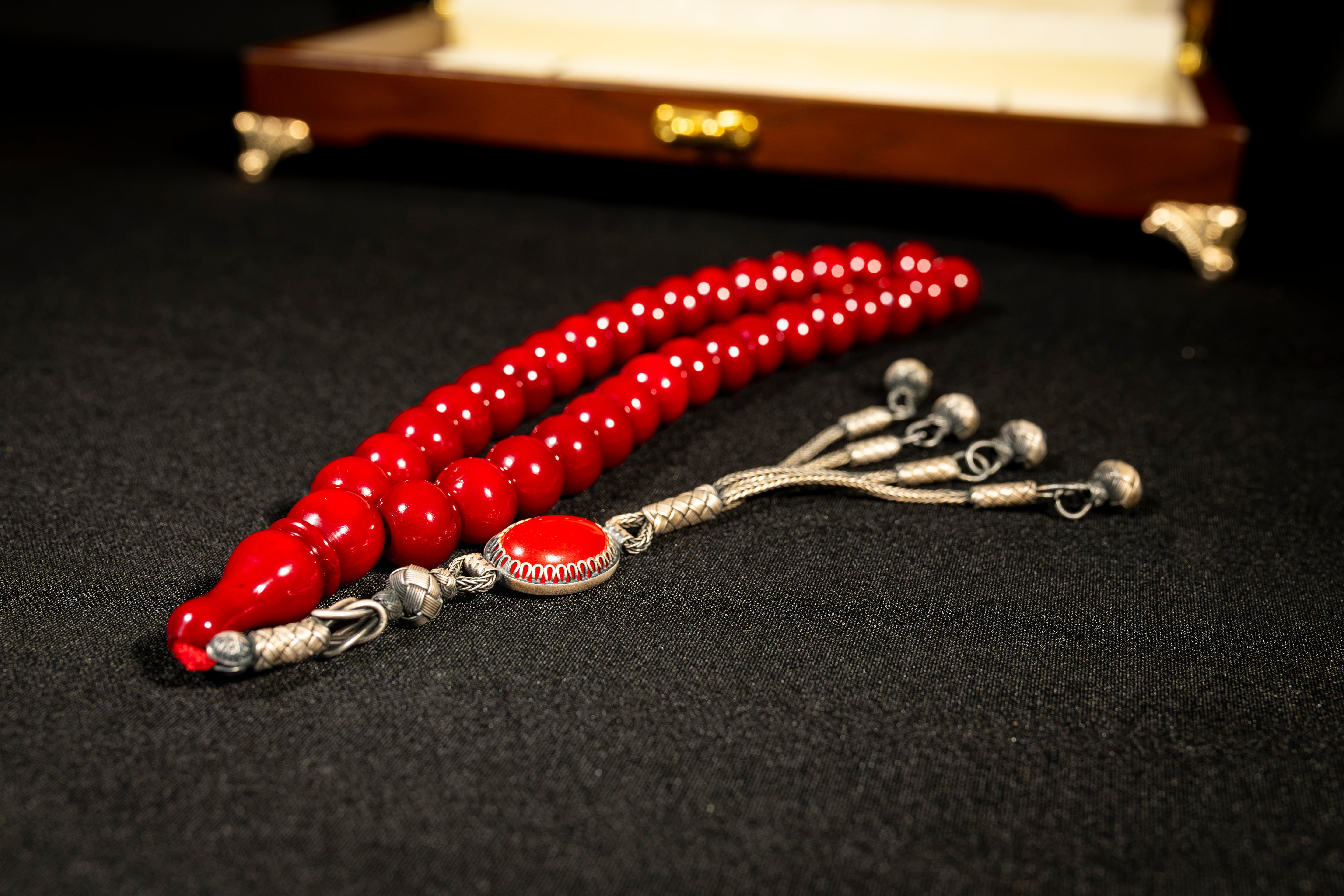 Electric misbaha made of compressed Ottoman amber with a 1000-silver tassel - (1/1)