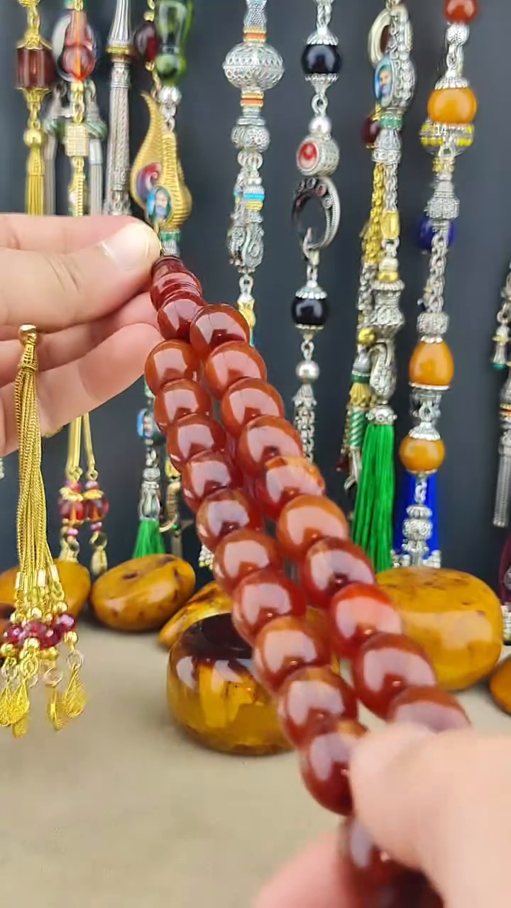 مسبحة كهرمان معجون مضغوط بعروق مستقيمة | شرابة فضة عيار 925