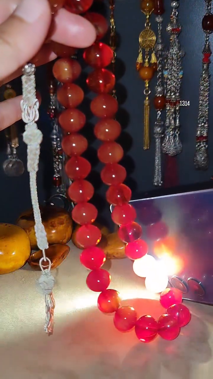 مسبحة كهرب مضغوط شغل يدوي - شرابة كازازية فضة خالص عيار 1000 (13×14 مم)