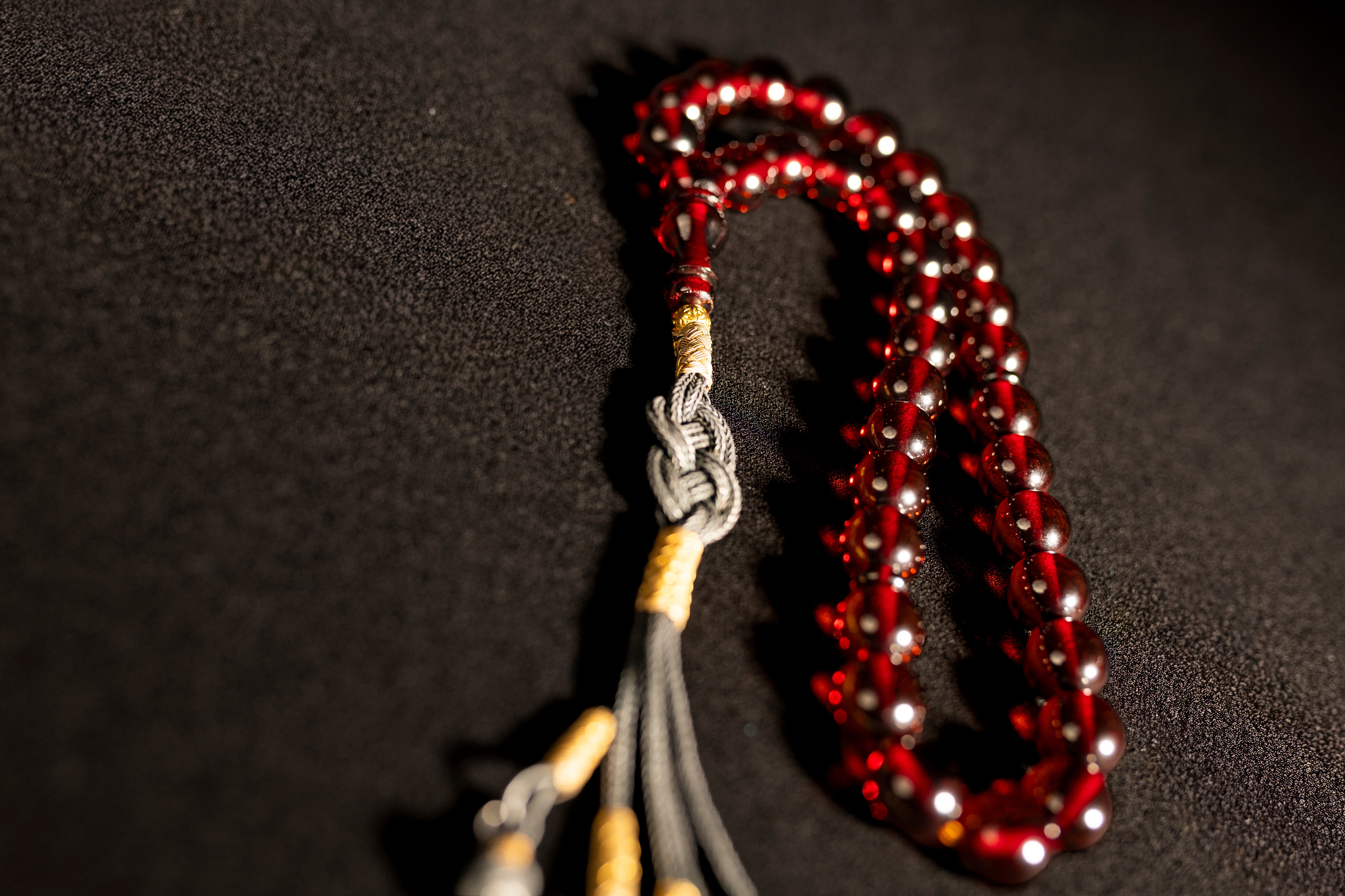 Electric Amber rosary with a unique Ottoman design (1/1) with 1000 silver tassel - (12 mm)